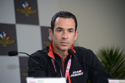 【INDYCAR】カストロネベスがストックカーでクラッシュ、負傷 画像