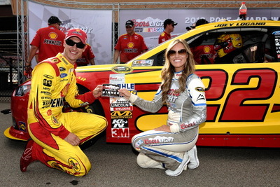 【NASCARスプリントカップ 第23戦】ロガーノ、ミシガンの予選で今季最初のポールを獲得 画像