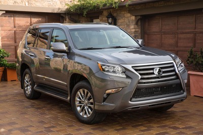 レクサス GX460、ランドクルーザープラド兄弟車が大幅改良…スピンドルグリル新採用 画像