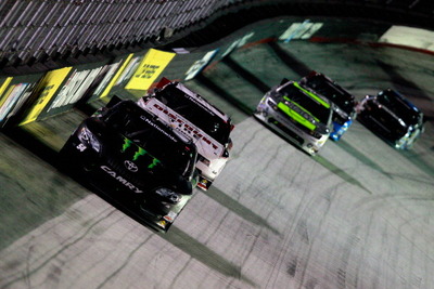 【NASCARネイションワイド 第23戦】トヨタ、カイル・ブッシュが今季9勝目 画像