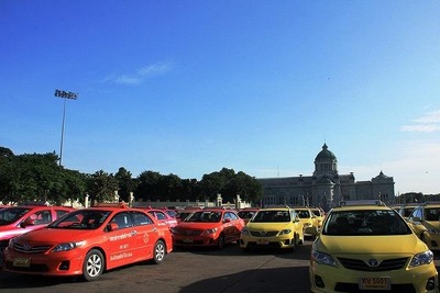 バンコクのタクシー約１００台、ＬＰＧ値上げに抗議 画像