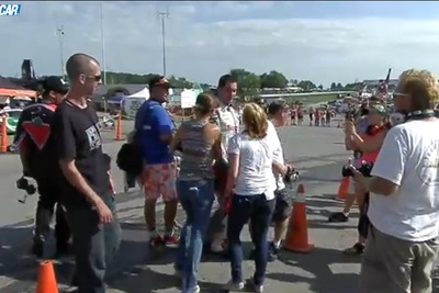 【NASCAR】パピス、ライバルの彼女に平手打ちをされ顎を脱臼［動画］ 画像