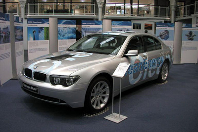 【クリーンエネルギーEXPO】BMWの水素燃料 7シリーズ 画像