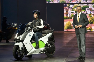 【フランクフルトモーターショー13】BMW から電動スクーター、Cエボリューション…市販版を初公開 画像