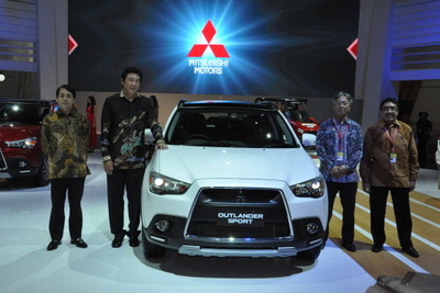 【ジャカルタモーターショー13】三菱、EV技術&アウトランダースポーツで先進性強調 画像