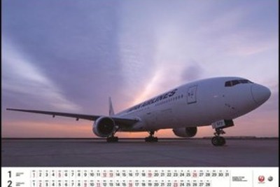 JAL、2014年版カレンダーを発売…「JALキャビンアテンダント」5年ぶり復活 画像