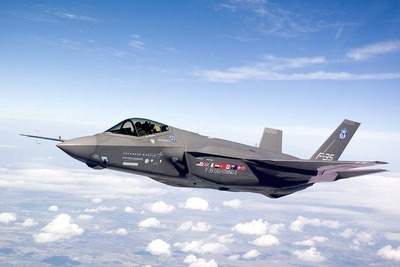 防衛省、次期戦闘機 F-35A 購入に1機当たり140億円 画像