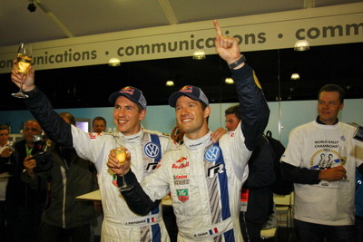 【WRC 第11戦】オジエ、2013年度WRCチャンピオンのタイトルを獲得 画像