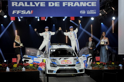 【WRC 第11戦】オジエ、地元ラリーでチャンピオンの風格を見せる勝利 画像