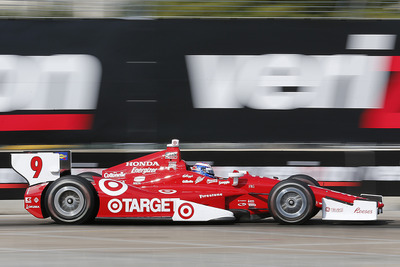 【INDYCAR 第18戦】タイトル争いに大きな明暗…ディクソン首位浮上、カストロネベス後退 画像