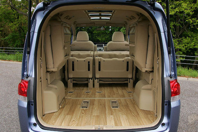 【ホンダ ステップワゴン 新型発表】低いフロアは全てに便利 画像