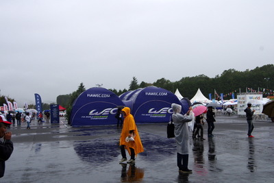 【WEC 第6戦 富士】雨でもレースの楽しみ方はさまざま［写真蔵］ 画像