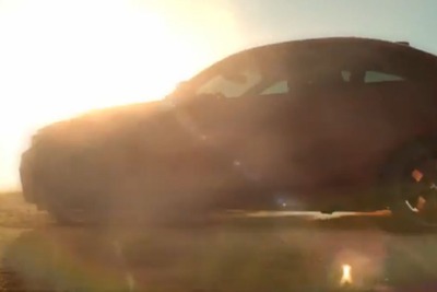 BMW 2シリーズ 、実車の画像がリーク…販売店向けプレゼンで撮影 画像