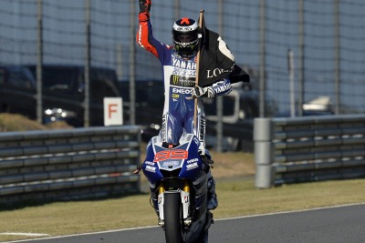 【MotoGP 日本GP】ヤマハ、ロレンソが今季7勝目…チャンピオン決定は最終戦へ 画像