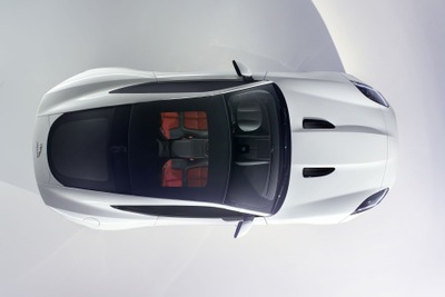 【ロサンゼルスモーターショー13】ジャガーの新型スポーツカー、Fタイプ …クーペ が登場 画像