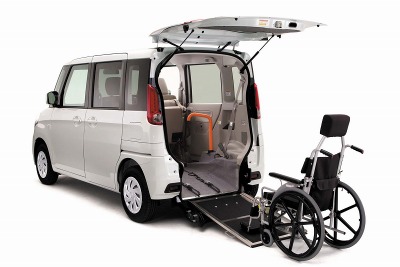 マツダ、フレアワゴン 車いす移動車 を発売 画像