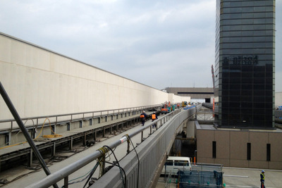 国際空港の「廃線跡」…成田空港第2ターミナルの「シャトル」跡は今 画像