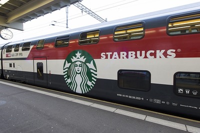 「走るスタバ」スイスに登場…2階建て食堂車を改造、11月21日から運行開始 画像