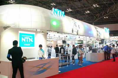 【東京モーターショー13】NTN、12%軽量化できる新型ハブジョイントを展示 画像