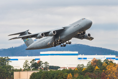 ロッキード・マーチン、13機目のC-5Mスーパーギャラクシーを米空軍に納入 画像