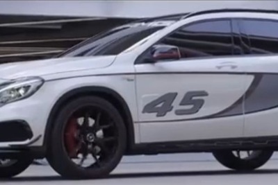 メルセデスの小型SUV、GLAにAMGコンセプト…第3の「45」シリーズを示唆［動画］ 画像