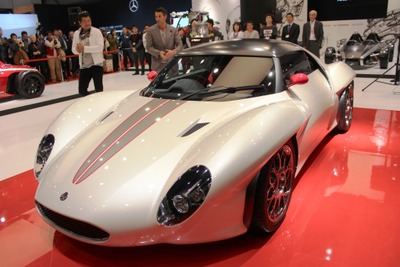 【東京モーターショー13】KEN OKUYAMA DESIGN、Kode9とタグ・ホイヤーがコラボ…いまあえてクラシックなデザインで 画像