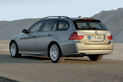 BMW 3シリーズ ツーリング 登場---速い上に便利 画像