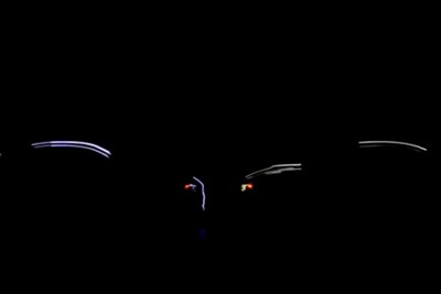 BMW、M3セダン 新型と M4 クーペを予告 画像