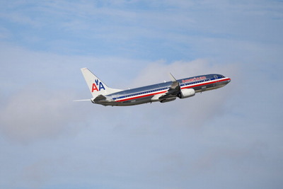 アメリカン航空、ダラス・マーヴェリックスと共に兵士達をねぎらう 画像