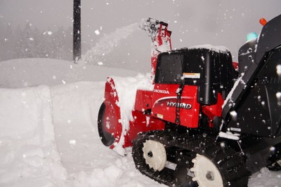 ホンダのハイブリッド除雪機の性能体験［動画］ 画像