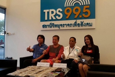 バンコクのタクシー運転手、日本人男性が置き忘れた47万円返還 画像