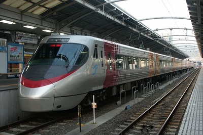 JR四国、8000系方転列車の乗車ツアーを実施 画像