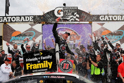 【NASCARスプリントカップ 第2戦】ハーヴィック、フェニックスでSHRを圧倒的な勝利に導く 画像