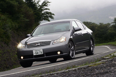 【日産フーガV8 詳報】その3 450GTで見えた!ニッサンの新高級車路線 画像