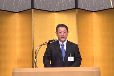 トヨタ豊田社長「がむしゃらになっていいクルマを」…14年度入社式 画像