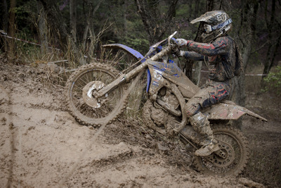 【JNCC 第2戦】雨で波乱の広島ビッグディア、鈴木が快勝 画像