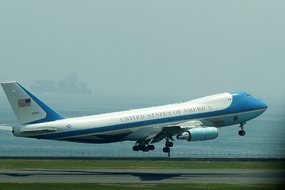 アメリカの大統領専用機 VC-25が羽田空港を離陸 [写真蔵] 画像