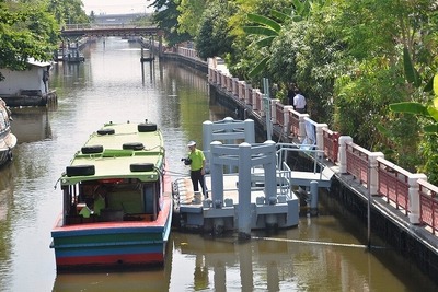 バンコク西部で無料運河ボート始動 画像