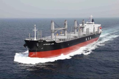名村造船所、省燃費性能を追求した3.4万トン型ばら積運搬船「アフリカン・ラーク」引き渡し 画像