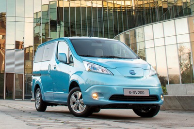 日産、スペイン工場で e-NV200 の生産開始…6月より日本など20か国へ輸出 画像
