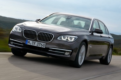 BMW 7シリーズ 次期型、カーボンファイバーで軽量化へ 画像