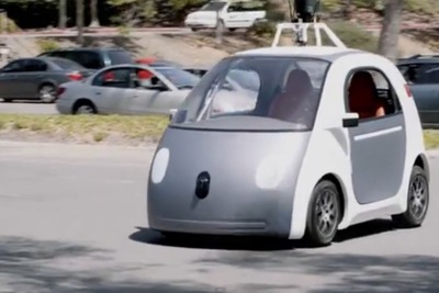 グーグルの新型ロボットカー、完全自動制御で走る［動画］ 画像