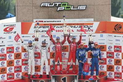 【SUPER GT 第3戦】GT-RがGT500の表彰台を独占…優勝は松田次生&クインタレッリ 画像