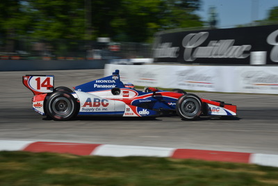 【INDYCAR 第7戦】ポール発進の佐藤琢磨、接触されて「勝てていたレース」を失う 画像