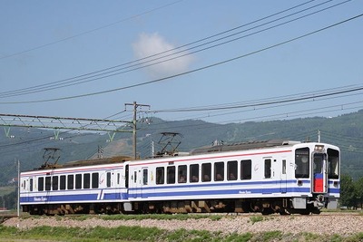 北越急行、普通車両の塗装変更が完了 画像