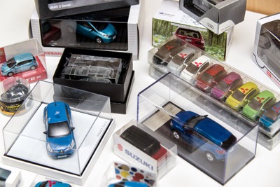 【プレゼント】大小さまざまなミニカーを18名に！ 画像