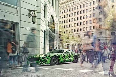 メルセデスの新型スポーツカー、AMG GT…大胆カラーで開発テスト 画像