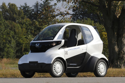 【スマートコミュニティジャパン14】ホンダ、超小型EV MC-β などを出展 画像