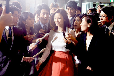 進撃の巨人＝スバル、ゴジラ＝フィアット500…コラボCM花ざかり 画像