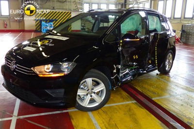 【ユーロNCAP】新型VW ゴルフ スポーツバンが最高評価の5つ星…衝突安全テスト 画像